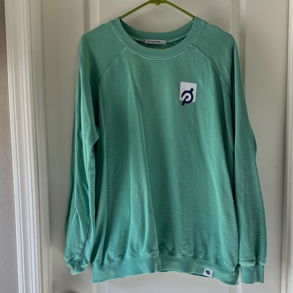 Peloton Tops - Peloton Aqua Crewneck with Logo / M8